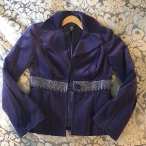 Vintage velvet blazer with bling details.